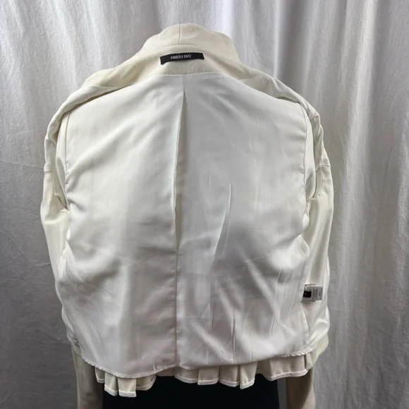 Kimberley Ovitz Cream Sophisticated Suit Jacket with Pleated Back 10 - Picture 9 of 10